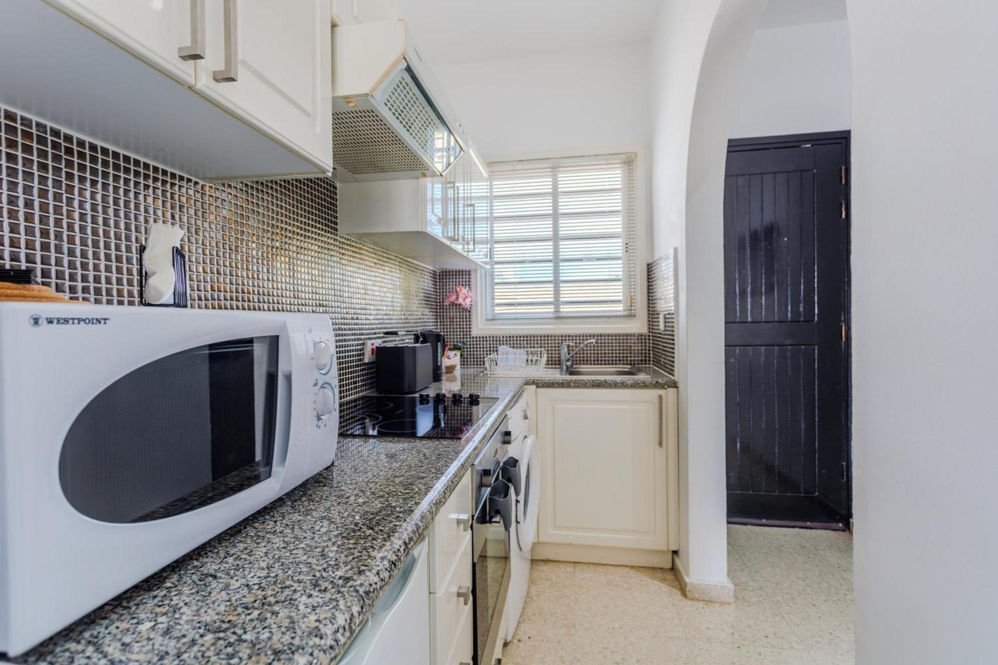 Margarita Gardens - Self Service Apartments Paphos ภายนอก รูปภาพ